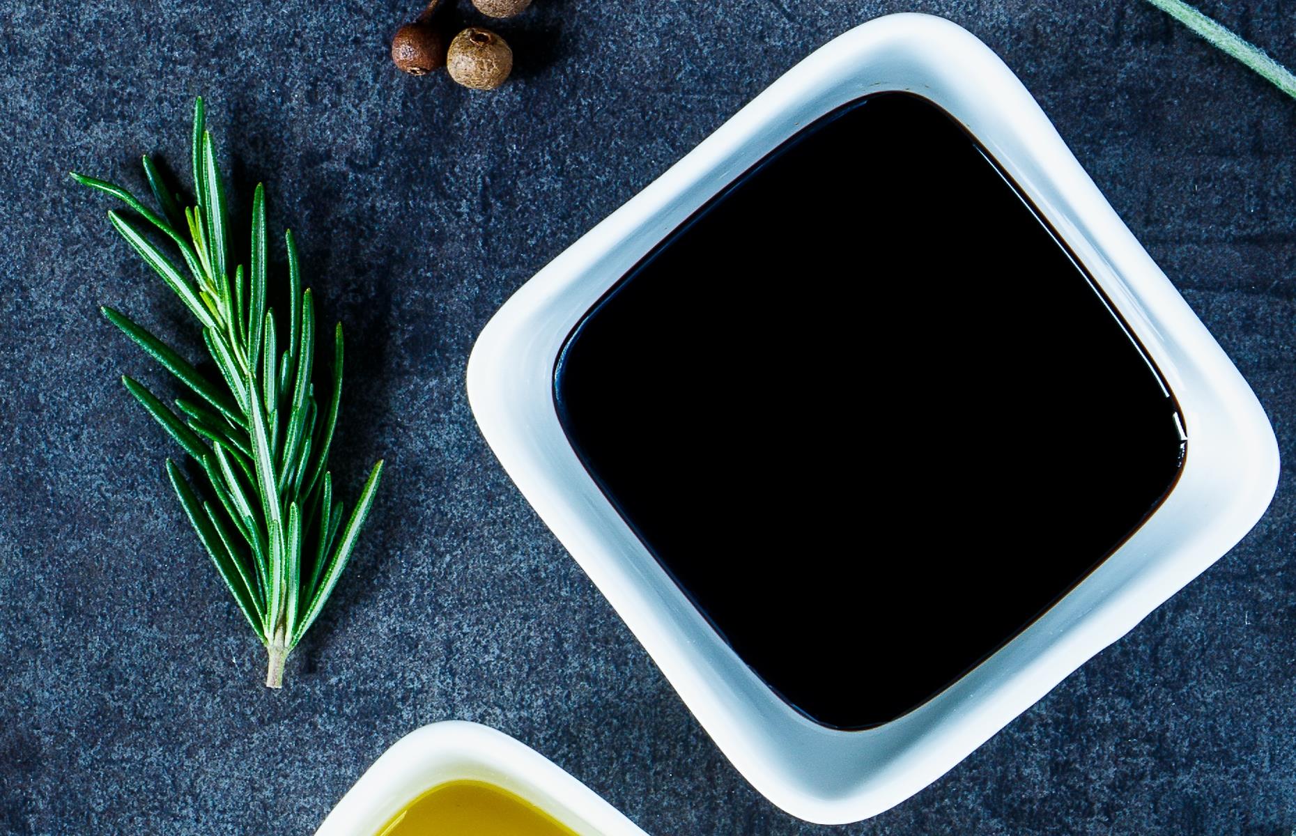 Balsamic & rosemary